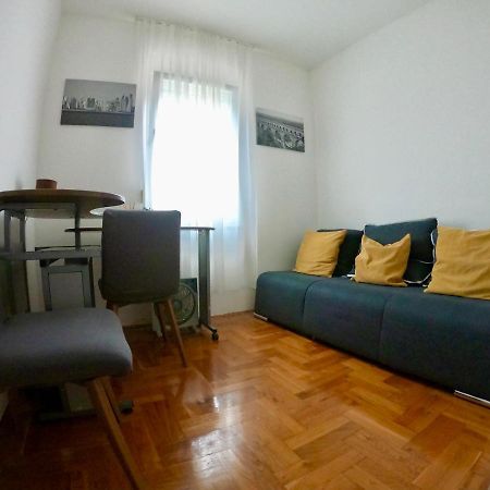 Sunny Apartment By The Beach Kaštel Štafilić Exteriér fotografie