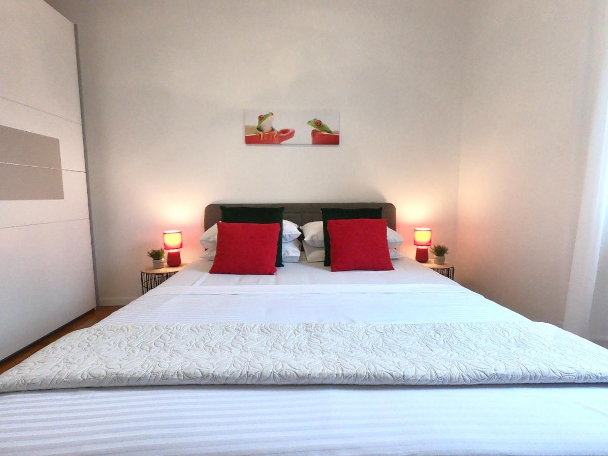 Sunny Apartment By The Beach Kaštel Štafilić Exteriér fotografie
